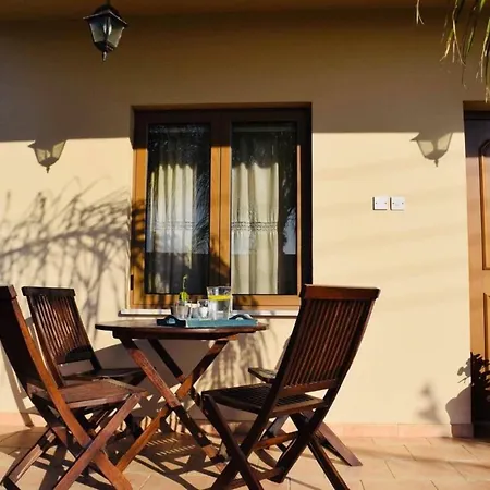 Rustic House * Xylophaghou