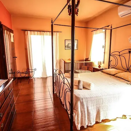 Rustic House Villa *